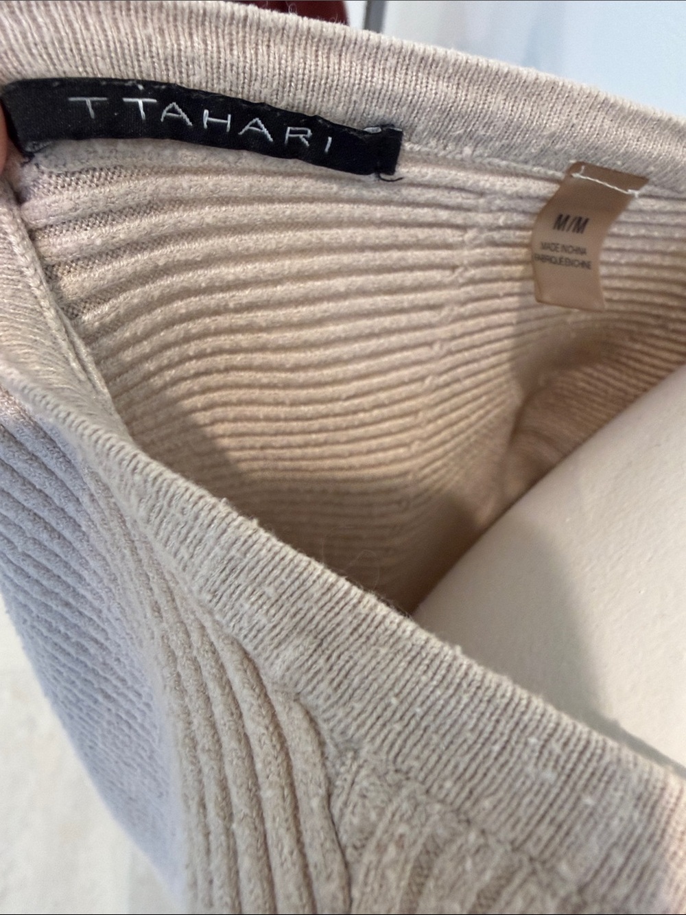 Set of 2 Tahari Women's Rust Ribbed Crewneck Sweater Sz M - Picture 5 of 8